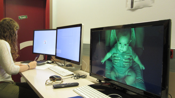 Estudio del grupo de investigación sobre adquisición y percepción del lenguaje de la Universidad Pompeu Fabra de Barcelona. / Sílvia Blanch