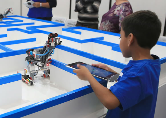 Tecnopia-RetosRoboticos