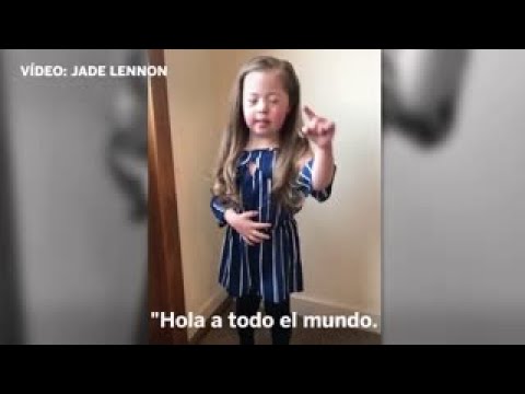 Una niña de cinco años anima a llevar ‘calcetines desparejados’ por el Día Mundial del Síndrome de Down