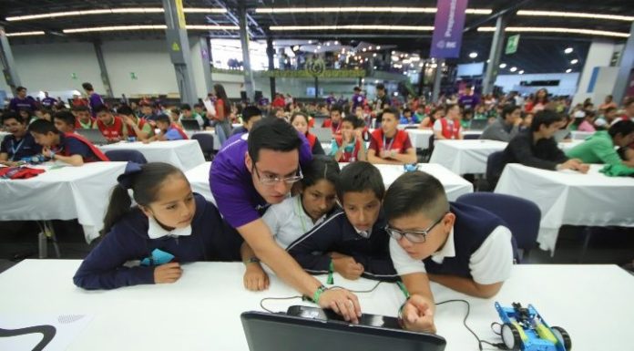 6 Motivos para enseñar robótica a niños y niñas