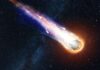 Captan increíble explosión de extraño meteorito en el cielo de Rusia