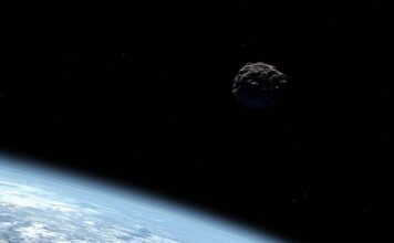 Una miniluna acompañará a la Tierra durante las próximas décadas Ilustración de un objeto cercano a la Tierra, como el asteroide o miniluna 2022 NX1. / NASA/JPL-Caltech