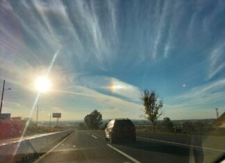 ¿Cómo se determinó la velocidad de la luz y del sonido?