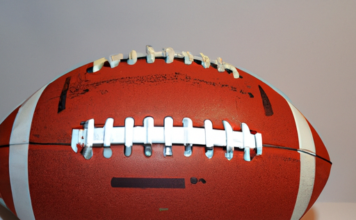 Tres en uno (deporte, marketing y espectáculo): El Súper Bowl.