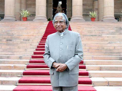 “El Legado de Abdul Kalam: Ingeniero, Político y Visionario de la India”