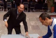“Reacciones Químicas en el Tablero: La Estrategia de Capablanca”.