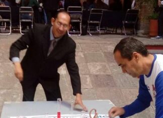 “Reacciones Químicas en el Tablero: La Estrategia de Capablanca”.