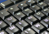 “Los Caracteres Especiales en el Teclado QWERTY: Origen, Evolución y su Conexión con el Código ASCII”.