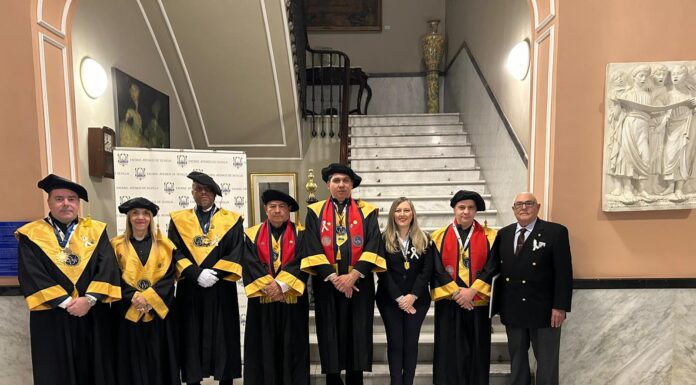 La Universalidad del Mérito Humano: investidura del Doctorado Honoris Causa del Claustro Doctoral Universum Vitalis en Sevilla, España.