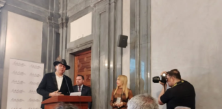 Memoria, dignidad y compromiso: la defensa de las libertades como fundamento del progreso de los pueblos.