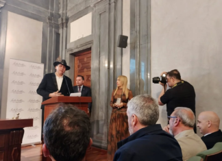 Memoria, dignidad y compromiso: la defensa de las libertades como fundamento del progreso de los pueblos.